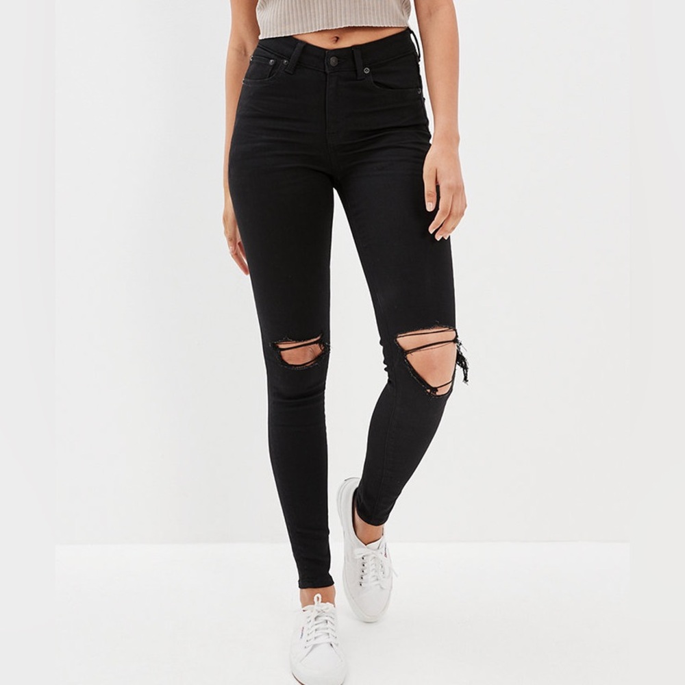 American Eagle Black Hi-Rise Jegging with Knee Rips